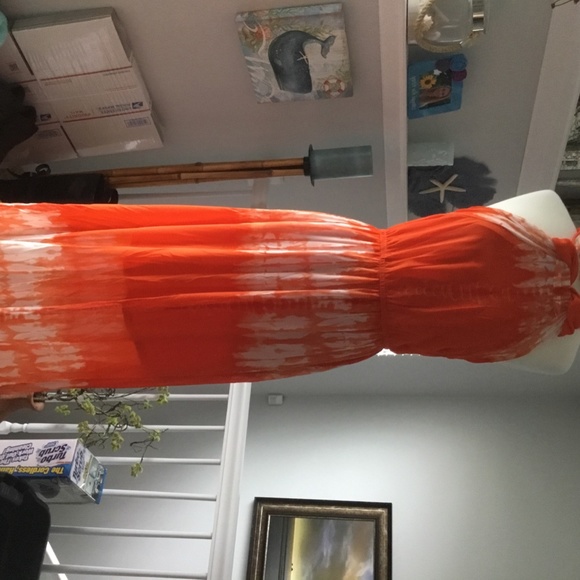 Beautiful long dress from Nordstrom - Picture 2 of 7